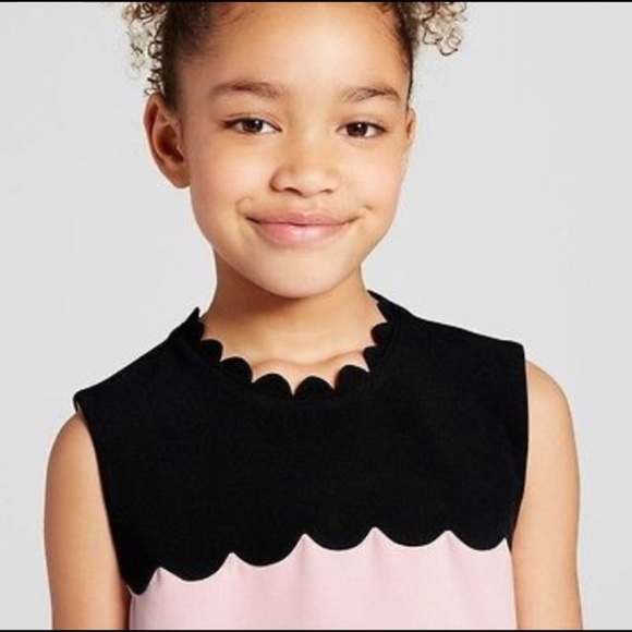 Victoria Beckham 👗 4T - Picture 4 of 5